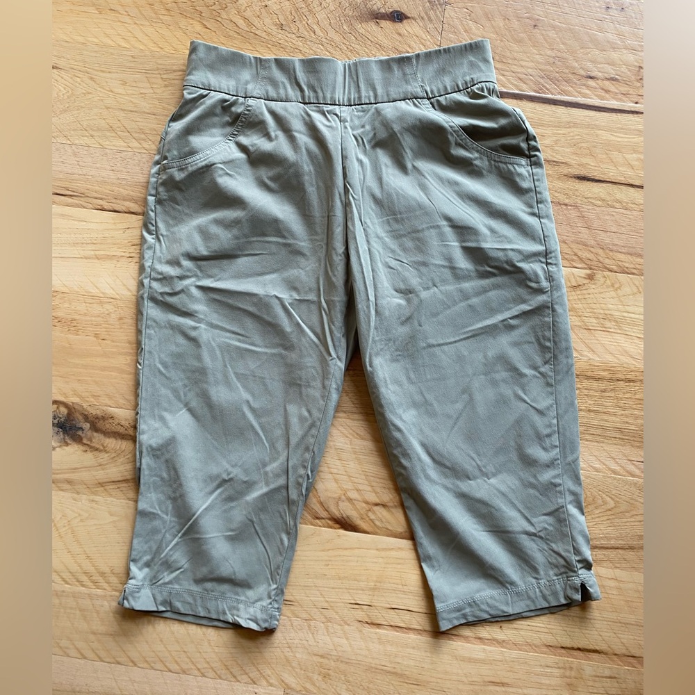 Columbia Anytime Casual Capris Hiking Pants